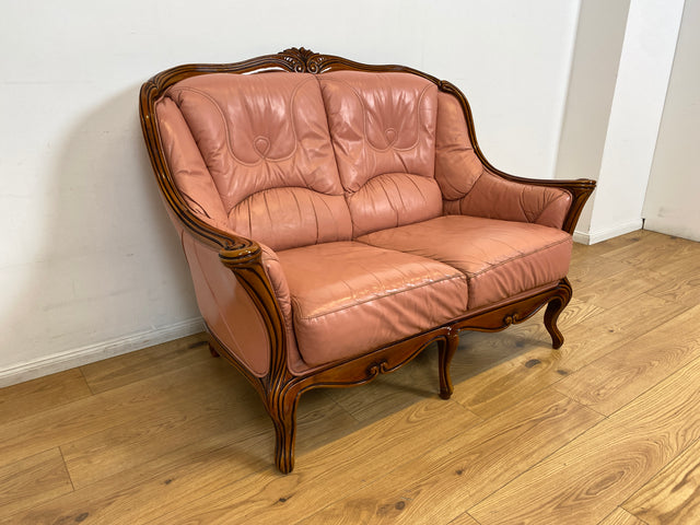 WMK I Elegantes und sehr gemütliches kleiner Stilmöbel Sofa im Barock Stil mit seltenem Altrosa Echtleder Bezug I Couch Sofa 2-Sitzer 2er Leder Leather Rokoko Chippendale Vintage Berlin Dresden Bayern