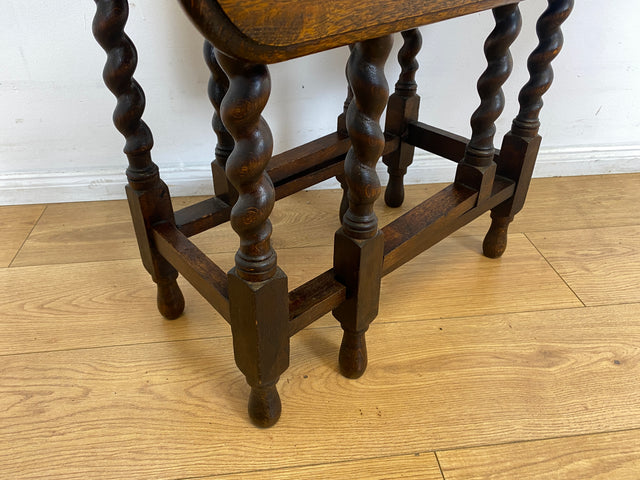 WMK # Niedlicher kleiner antiker Klapptisch aus Dänemark aus Eichenholz , praktisch und gut erhalten I niedriger Esstisch Salontisch Beistelltisch Konsole Spieletisch Table Vintage Berlin Bernau Köln