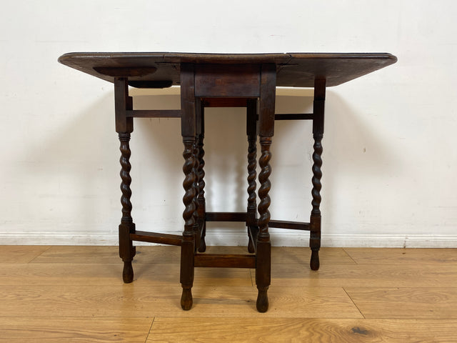 WMK # Niedlicher kleiner antiker Klapptisch aus Dänemark aus Eichenholz , praktisch und gut erhalten I niedriger Esstisch Salontisch Beistelltisch Konsole Spieletisch Table Vintage Berlin Bernau Köln