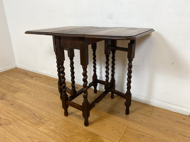 WMK # Niedlicher kleiner antiker Klapptisch aus Dänemark aus Eichenholz , praktisch und gut erhalten I niedriger Esstisch Salontisch Beistelltisch Konsole Spieletisch Table Vintage Berlin Bernau Köln