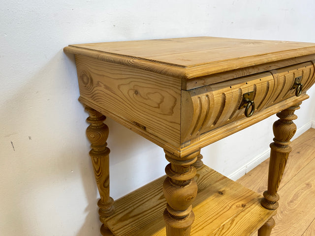 WMK I Wunderschöner kleiner antiker Nähtisch I Vollholz mit Schubladen und handgedrechselten Füßen I Nähkommode Kommode Beistelltisch Flurkommode Weichholz Biedermeier Vintage Berlin Regensburg Bremen