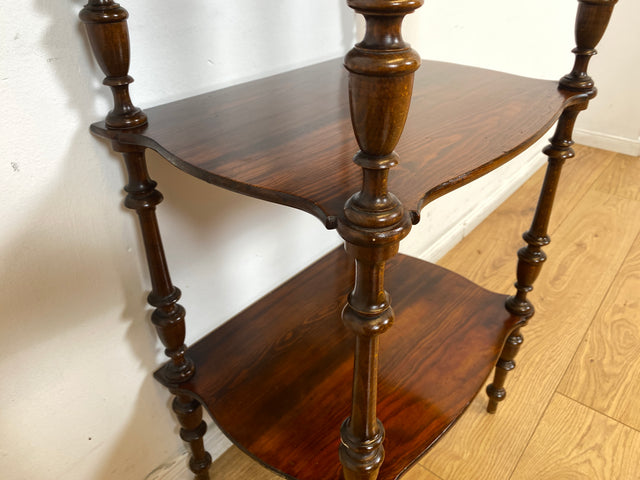 WMK I Elegantes und sehr filigranes kleines antikes Regal aus Dänemark, Vollholz mit feinen Drechslerarbeiten I Holzregal Bücherregal Küchenregal Säulenregal Gründerzeit Vintage Berlin Bonn Regensburg