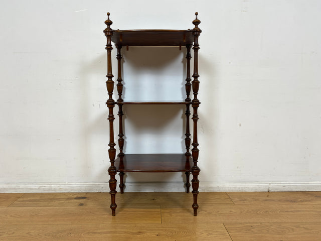 WMK I Elegantes und sehr filigranes kleines antikes Regal aus Dänemark, Vollholz mit feinen Drechslerarbeiten I Holzregal Bücherregal Küchenregal Säulenregal Gründerzeit Vintage Berlin Bonn Regensburg