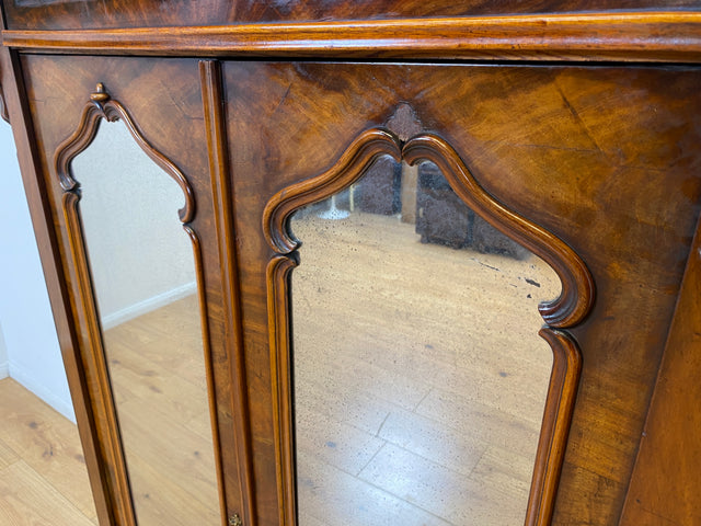 WMK I Charmantes kleines antikes Vertiko aus vollem Holz in Mahagoni mit Spiegeltüren I Schrank Wäscheschrank Highboard Kommode Schuhschrank Louis-Philippe Biedermeier Vintage I Berlin München