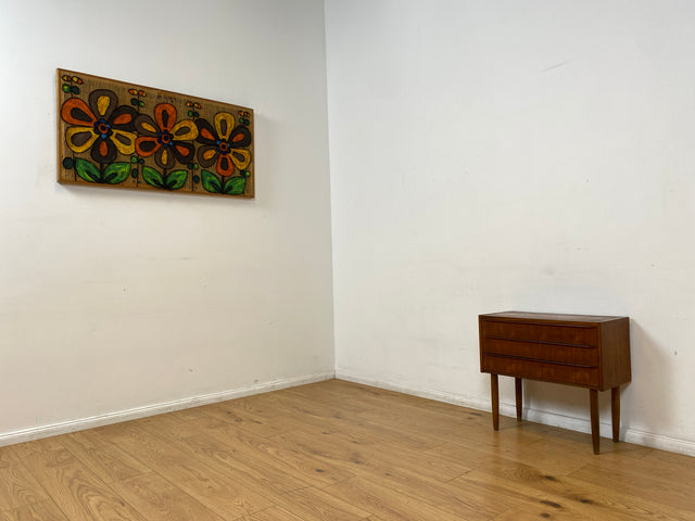 WMK I Stilvolle kleine skandinavische Mid-Century Kommode in Teak Holz mit Schubladen I Schränkchen Sideboard Lowboard Nachttisch Nachtkommode Wäsche Flur Danish Design Vintage Berlin Hamburg Leipzig