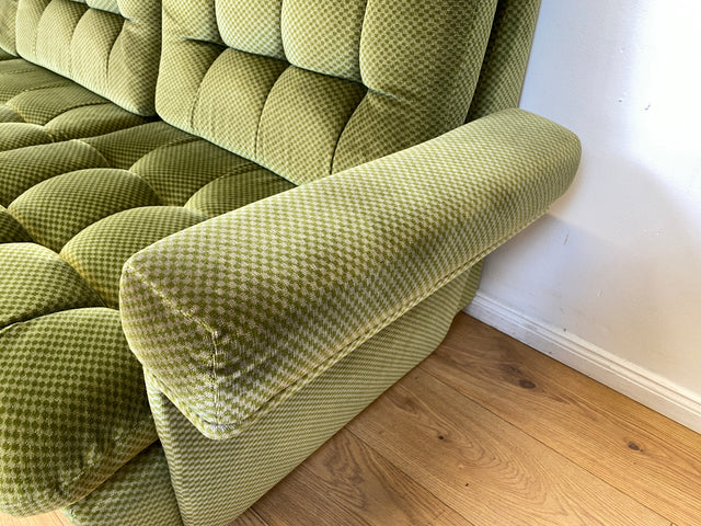 WMK I Schönes und äußerst gemütliches modulares 70er Jahre Ecksofa mit grünem gestepptem Originalbezug I Couch Eckcouch Sitzecke Wohnzimmer Polstergarnitur Retro Vintage Berlin Passau Leipzig Nürnberg