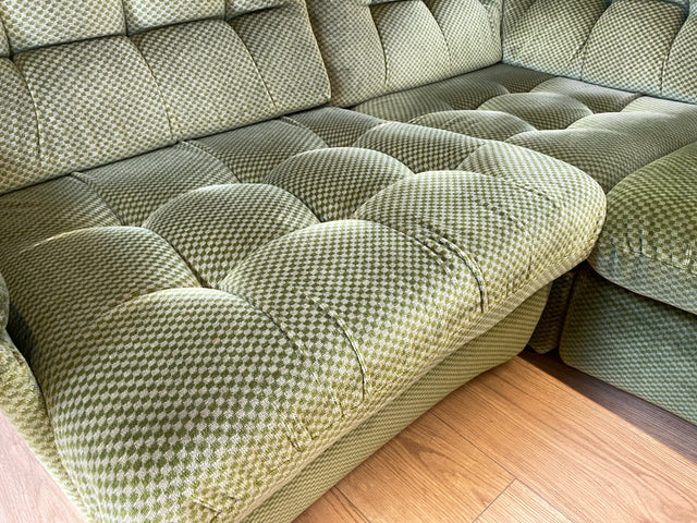 WMK I Schönes und äußerst gemütliches modulares 70er Jahre Ecksofa mit grünem gestepptem Originalbezug I Couch Eckcouch Sitzecke Wohnzimmer Polstergarnitur Retro Vintage Berlin Passau Leipzig Nürnberg