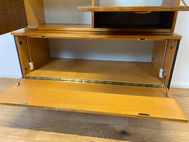 WMK I Kultiges modulares Designer Regalsystem 430 I Joachim Nebelung für VEB Hellerau mit Bar I Highboard Barschrank Bücherschrank Regalwand Stringregal Sideboard Mid-Century Vintage DDR 60er 70er