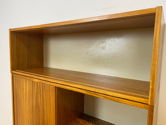 WMK I Kultiges modulares Designer Regalsystem 430 I Joachim Nebelung für VEB Hellerau mit Bar I Highboard Barschrank Bücherschrank Regalwand Stringregal Sideboard Mid-Century Vintage DDR 60er 70er