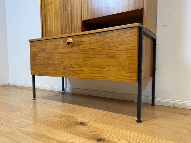 WMK I Kultiges modulares Designer Regalsystem 430 I Joachim Nebelung für VEB Hellerau mit Bar I Highboard Barschrank Bücherschrank Regalwand Stringregal Sideboard Mid-Century Vintage DDR 60er 70er