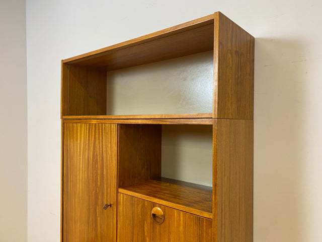 WMK I Kultiges modulares Designer Regalsystem 430 I Joachim Nebelung für VEB Hellerau mit Bar I Highboard Barschrank Bücherschrank Regalwand Stringregal Sideboard Mid-Century Vintage DDR 60er 70er