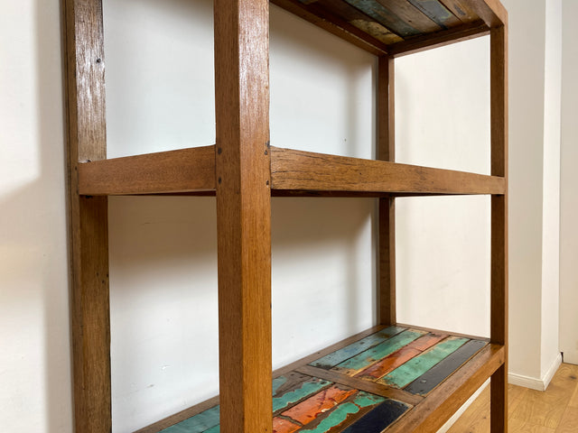 Boatwood by WMK I Schönes nachhaltiges Regal aus altem Bootsholz, ein handgefertigtes Unikat aus massivem Teakholz I Holzregal Küchenregal Bücherregal Teak Bootsmöbel Industrial Berlin München Leipzig