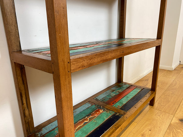 Boatwood by WMK I Schönes nachhaltiges Regal aus altem Bootsholz, ein handgefertigtes Unikat aus massivem Teakholz I Holzregal Küchenregal Bücherregal Teak Bootsmöbel Industrial Berlin München Leipzig