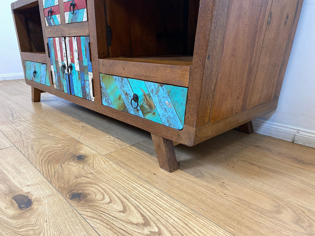 Boatwood by WMK I Formschönes nachhaltiges TV Lowboard mit Schubladen I handgefertigtes Unikat aus altem Bootsholz I Teakholz massiv I Sideboard Kommode Bank Rack Fernsehkommode Berlin Rostock Bayern