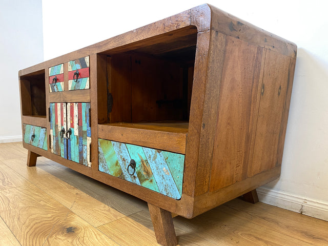 Boatwood by WMK I Formschönes nachhaltiges TV Lowboard mit Schubladen I handgefertigtes Unikat aus altem Bootsholz I Teakholz massiv I Sideboard Kommode Bank Rack Fernsehkommode Berlin Rostock Bayern