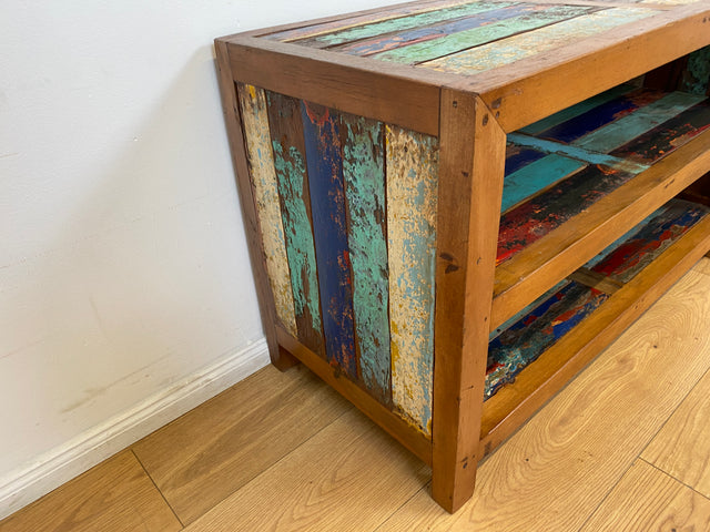 Boatwood by WMK # Farbenfrohe & nachhaltige offene Kommode aus altem Bootsholz, ein handgefertigtes Unikat aus massivem Teakholz # Regal Holzregal TV-Lowboard TV-Board Schuhregal Schuhschrank Flurbank