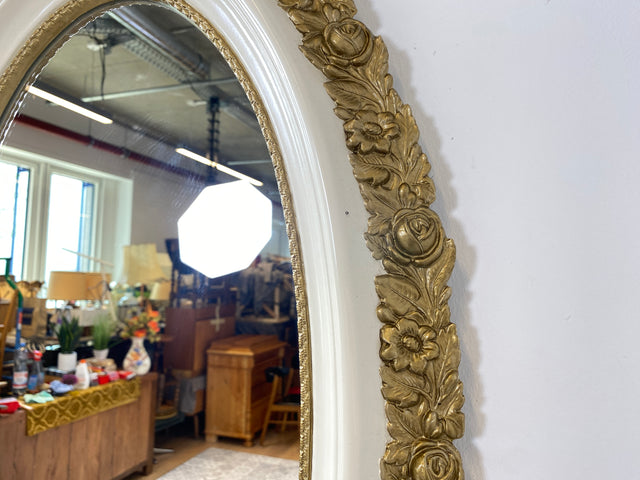 WMK I Versand möglich I Wunderschöner ovaler 70er Jahre Spiegel im Barock Stil mit weiß goldenem Kunststoff Spiegelrahmen I Wandspiegel Mirror Flurspiegel Rokoko Vintage I Berlin Mainz Regensburg Ulm