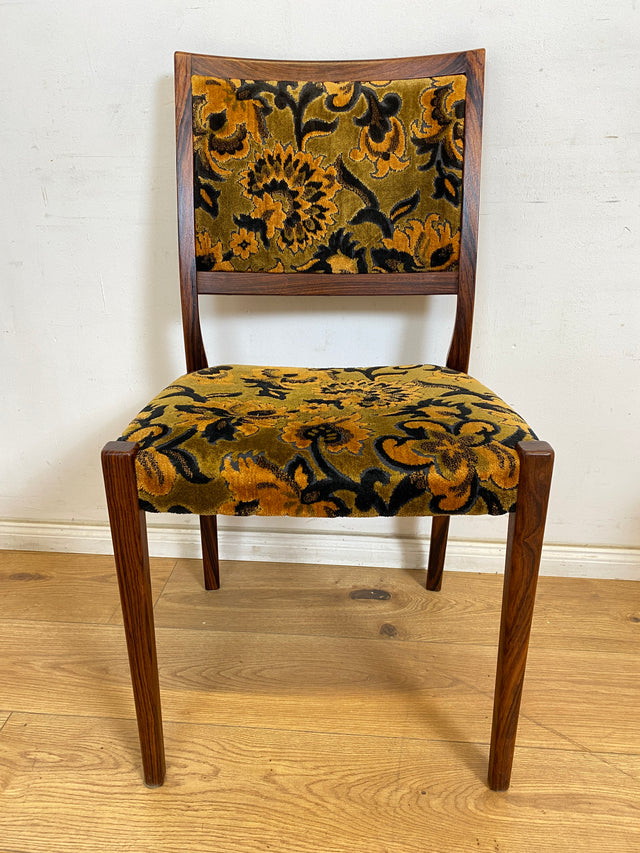 WMK Set aus 4 sehr gut erhaltenen skandinavischen Designerstühlen von Svegards Markaryd aus Palisander + Originalbezug # Stühle Esszimmerstühle Dining Chairs Vintage Mid-Century Rosewood Danish Design