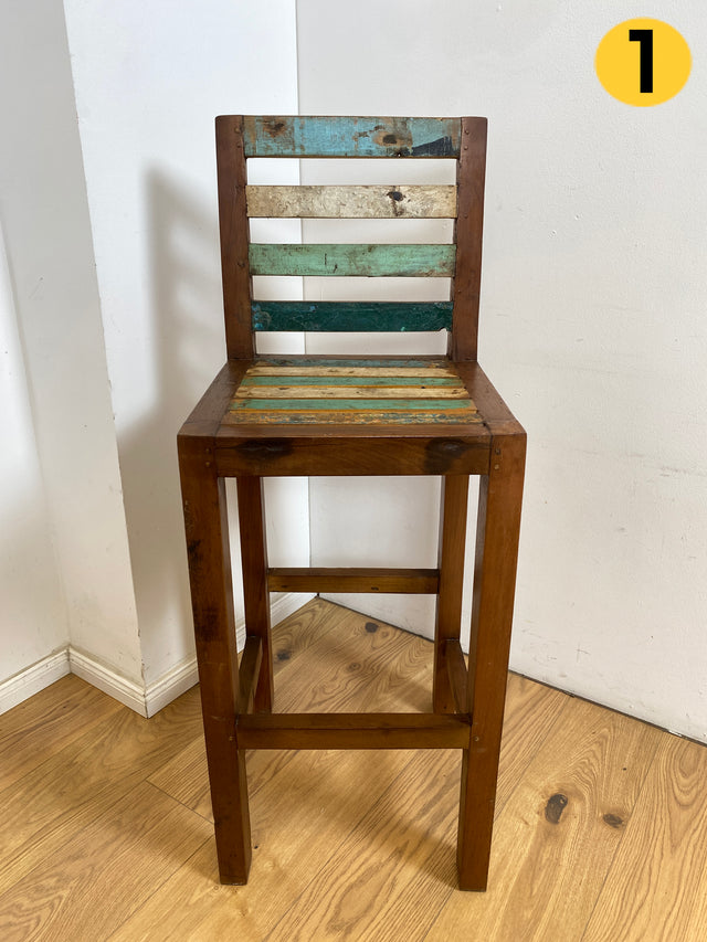 Boatwood by WMK # 1/2 Besonderer Barhocker aus altem Bootsholz, ein handgefertigtes Unikat aus massivem Teakholz # Barstuhl Hocker Sitzhocker Stuhl Küchenstuhl Holzstuhl Bar Hausbar Gastro Treibholz