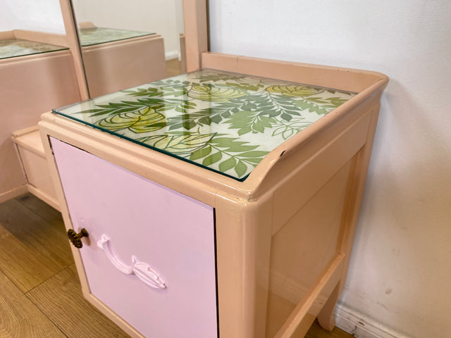 WMK I Sehr hübsche, rosa lackierte, Art Deco Frisierkommode aus vollem Holz mit großem Spiegel und Schublade I Spiegel Kommode Schmink Tisch Kommode Wäsche Ganzkörper Antik Vintage Berlin Leipzig NRW