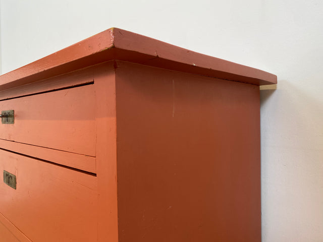 WMK # Freundliche ziegelrote antike Kommode aus vollem Holz mit großen Schubladen und Messingbeschlägen # Schrank Schubladenkommode Wäschekommode Wickelkommode Anrichte Sideboard Jugendstil Vintage