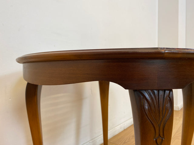 WMK # Wunderschöner kleiner runder 50er Jahre Chippendale Couchtisch mit Glasplatte & feinem Wiener Sonnengeflecht # Wohnzimmertisch Glastisch Beistelltisch Geflecht Coffee Table Mid-Century Vintage