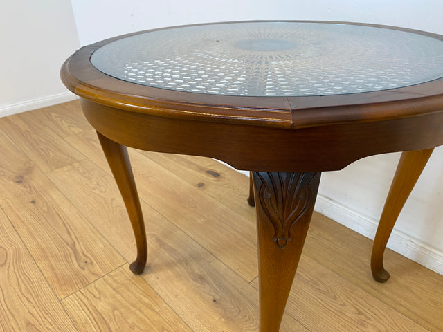 WMK # Wunderschöner kleiner runder 50er Jahre Chippendale Couchtisch mit Glasplatte & feinem Wiener Sonnengeflecht # Wohnzimmertisch Glastisch Beistelltisch Geflecht Coffee Table Mid-Century Vintage