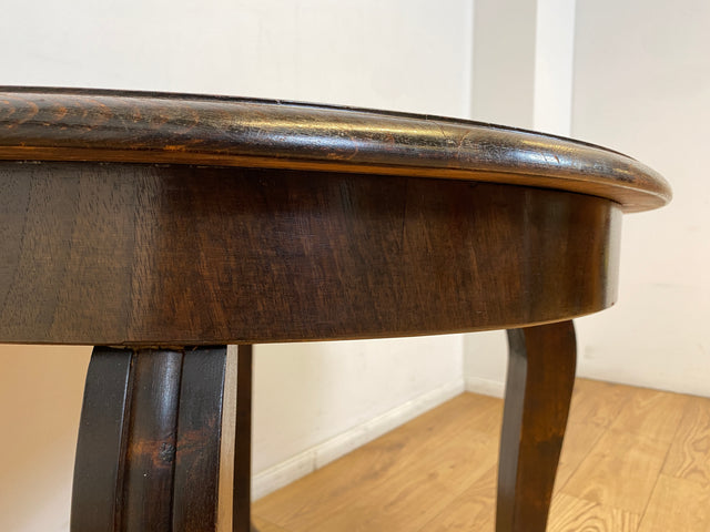 WMK I Sehr schöner runder antiker Salontisch mit handgearbeiteten Cabriole-Beinen mit Löwentatzen I Tisch Couchtisch niedriger Esstisch Chippendale Barock Vintage Berlin Magdeburg Schwerin NRW Bayern