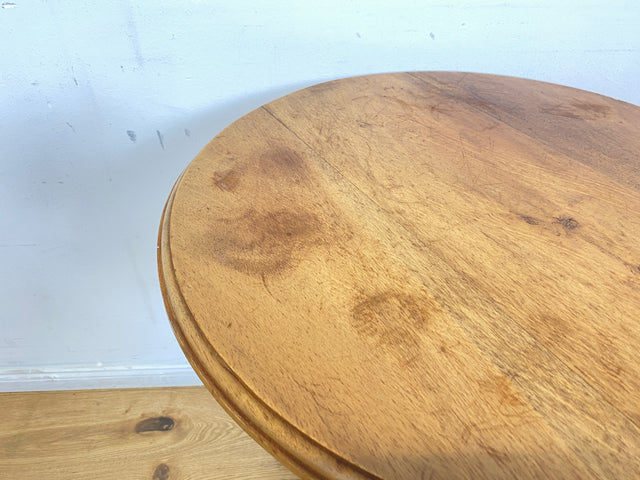 WMK # Sehr schöner & stabiler runder antiker dänischer Beistelltisch aus Eichenholz mit handverziertem gedrechseltem Mittelsäulenfuß # Tisch Tischchen Blumentisch Holztisch Lampentisch Vintage Berlin