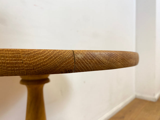 WMK I Wunderschöner runder historisierender Beistelltisch im Biedermeier Stil
