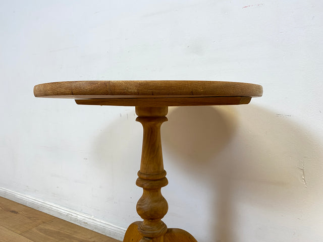 WMK I Wunderschöner runder historisierender Beistelltisch im Biedermeier Stil