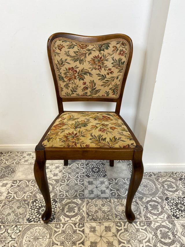 WMK Set aus 8 raumaufhellenden und gut erhaltenen Mid-Century Esszimmerstühlen mit tollem floralem Bezug und bequemen Federkernsitzen # Stühle Küchenstühle Holzstühle Art Deco 50er 60er Vintage