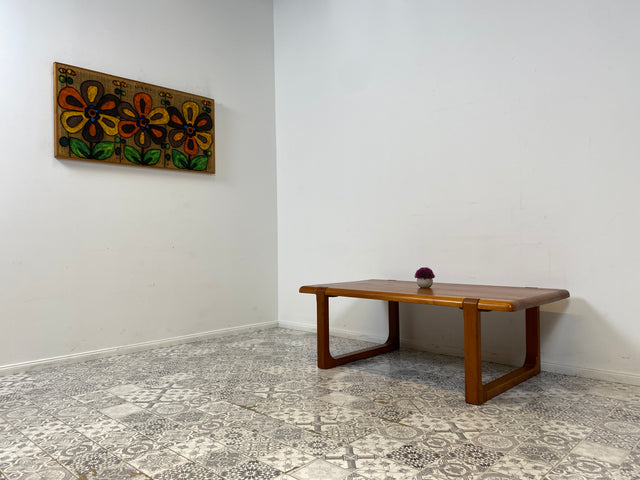 WMK Stilvoller & sehr gut erhaltener großer skandinavischer Designercouchtisch von A/S Niels Bach , teilweise Teakholz