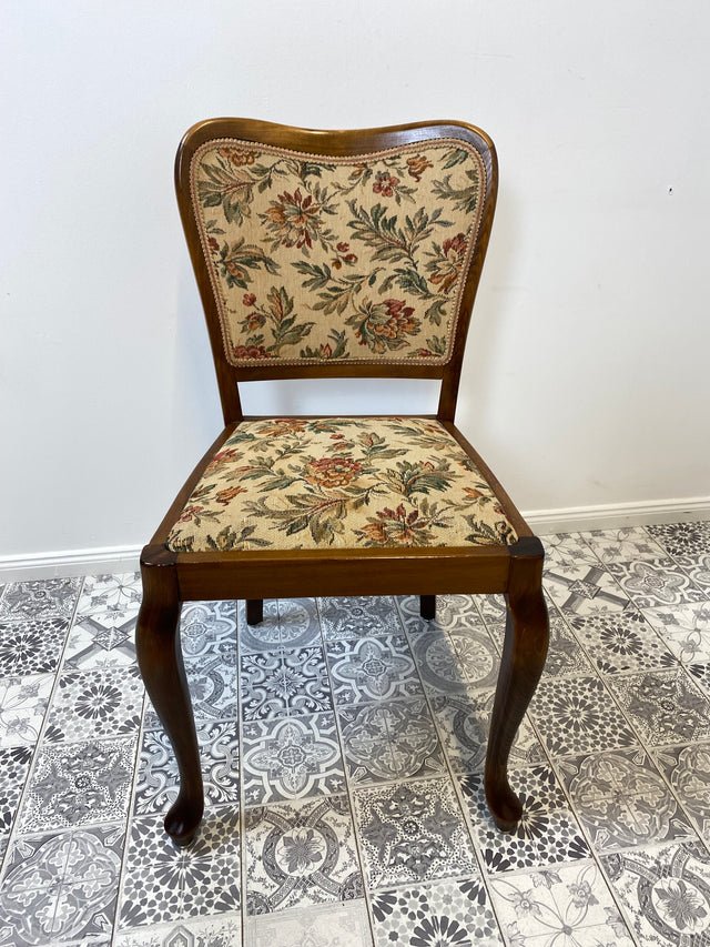 WMK Set aus 8 raumaufhellenden und gut erhaltenen Mid-Century Esszimmerstühlen mit tollem floralem Bezug und bequemen Federkernsitzen # Stühle Küchenstühle Holzstühle Art Deco 50er 60er Vintage