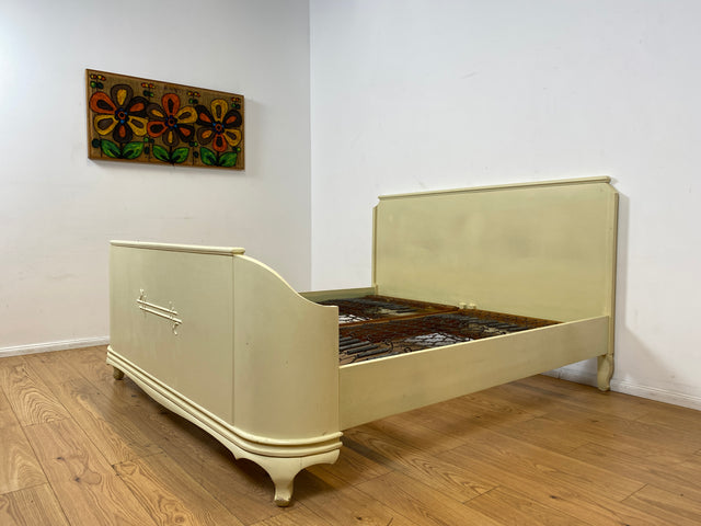 WMK I Wunderschönes weißes 1930er Jahre Bett aus vollem Holz mit original Spiralfedern I Doppelbett Bed Schlafzimmerbett Schlafzimmer Chippendale Art Deco Antik Vintage Berlin Stuttgart Hannover Ulm