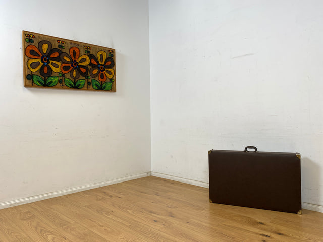 WMK Stilechte & sehr gut erhaltene mobile Mid-Century Massageliege in praktischen mit Kunstleder bezogenem Koffer # Kofferliege Klappliege Liege Tattoo Lederliege Massagebett Spa-Tisch Koffer Vintage
