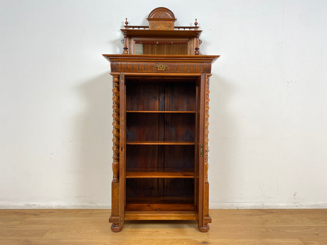 WMK # Wunderschönes schmales antikes Vertiko aus vollem Holz in Nussbaum mit Spiegel Aufsatz & imposanten Zopfsäulen # Säulenschrank Aufsatzvertiko Schrank Wäscheschrank Flurschrank Gründerzeit Vintage