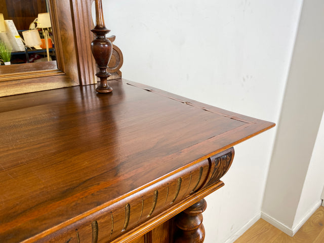 WMK # Wunderschönes schmales antikes Vertiko aus vollem Holz in Nussbaum mit Spiegel Aufsatz & imposanten Zopfsäulen # Säulenschrank Aufsatzvertiko Schrank Wäscheschrank Flurschrank Gründerzeit Vintage