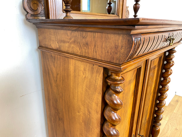 WMK # Wunderschönes schmales antikes Vertiko aus vollem Holz in Nussbaum mit Spiegel Aufsatz & imposanten Zopfsäulen # Säulenschrank Aufsatzvertiko Schrank Wäscheschrank Flurschrank Gründerzeit Vintage