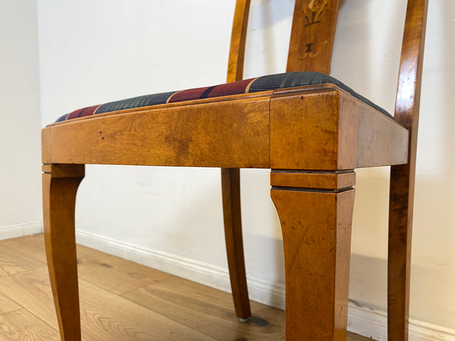 WMK I Eleganter und sehr gut erhaltener schwedischer 50er Jahre Esszimmerstuhl mit feinen Intarsien und stimmigen Sitzbezug # Stuhl Holzstuhl Küchenstuhl Dining Chair Vintage Berlin Augsburg Magdeburg