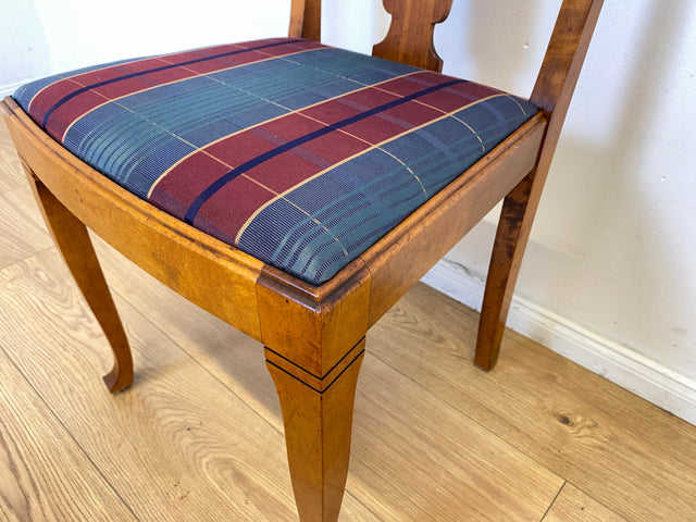 WMK I Eleganter und sehr gut erhaltener schwedischer 50er Jahre Esszimmerstuhl mit feinen Intarsien und stimmigen Sitzbezug # Stuhl Holzstuhl Küchenstuhl Dining Chair Vintage Berlin Augsburg Magdeburg