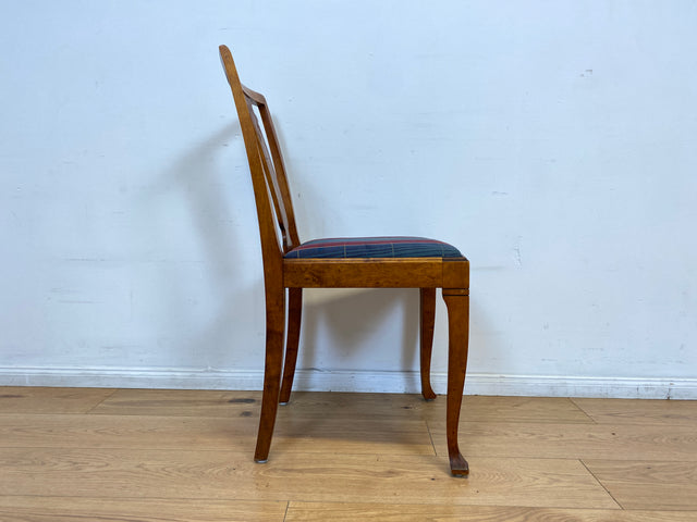 WMK I Eleganter und sehr gut erhaltener schwedischer 50er Jahre Esszimmerstuhl mit feinen Intarsien und stimmigen Sitzbezug # Stuhl Holzstuhl Küchenstuhl Dining Chair Vintage Berlin Augsburg Magdeburg