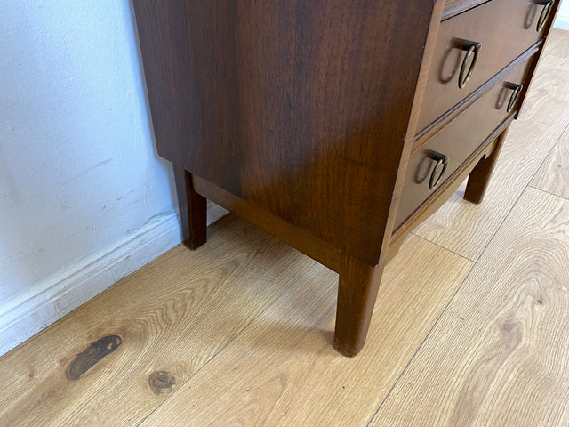 WMK # Hübsche und gut erhaltene skandinavische 50er Jahre Kommode aus vollem Holz mit Schubladen & Messinggriffen # Schubladenkommode Schrank Wäschekommode Flurkommode Mid-Century Vintage Berlin 60er