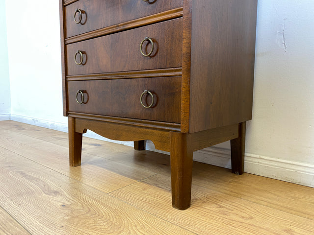 WMK # Hübsche und gut erhaltene skandinavische 50er Jahre Kommode aus vollem Holz mit Schubladen & Messinggriffen # Schubladenkommode Schrank Wäschekommode Flurkommode Mid-Century Vintage Berlin 60er