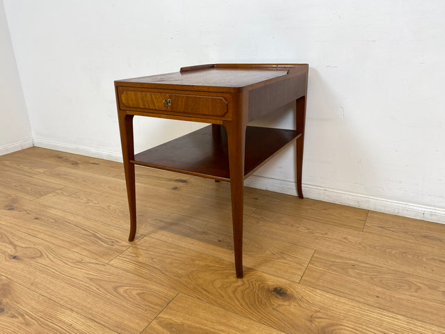 WMK I Stilvoller und sehr gut erhaltener skandinavische 50er Jahre Nachttisch mit Schublade und Ablage I Kommode Beistelltisch Ablage Nachtkommode Nachtschrank Mid-Century Vintage Rostock Bonn Berlin