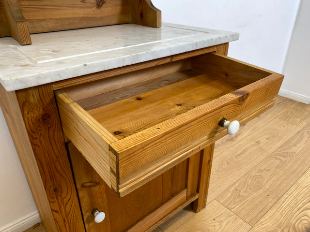 WMK # Sehr schöne und gut erhaltene skandinavische antike Kommode aus vollem Holz mit Aufsatz & Marmor Auflage # Schrank Waschtisch Weichholzkommode Marmorkommode Flurkommode Jugendstil Vintage Berlin