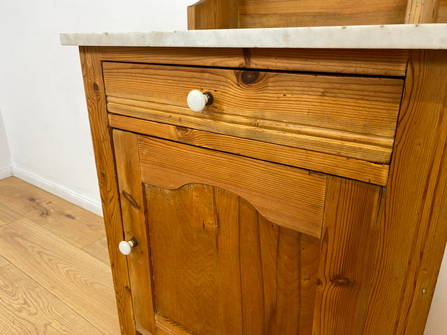 WMK # Sehr schöne und gut erhaltene skandinavische antike Kommode aus vollem Holz mit Aufsatz & Marmor Auflage # Schrank Waschtisch Weichholzkommode Marmorkommode Flurkommode Jugendstil Vintage Berlin
