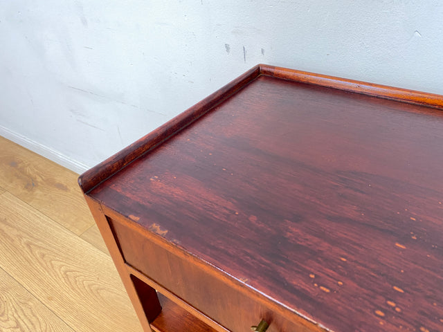 WMK I Sehr hübscher skandinavischer 50er Jahre Nachttisch mit Ablage, Schublade und tollem Messinggriff I Kommode Beistelltisch Ablage Nachtkommode Nachtschrank Mid-Century Vintage Berlin Kiel Dresden