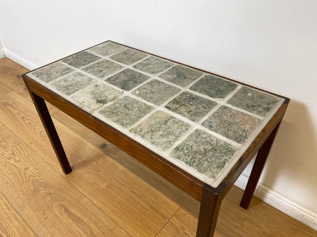 WMK # Hochwertiger & gut erhaltener skandinavischer Couchtisch aus Palisander mit robusten Fliesen # Wohnzimmertisch Beistelltisch Coffee Table Fliesentisch Mid-Century Danish Design Rosewood Vintage