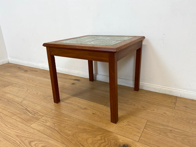 WMK Stilvoller & sehr gut erhaltener skandinavischer Couchtisch in Teakholz mit kunstvoll gestalteten Fliesen # Fliesentisch Beistelltisch Coffee Table Danish Design Mid-Century Vintage 60er 70er Teak